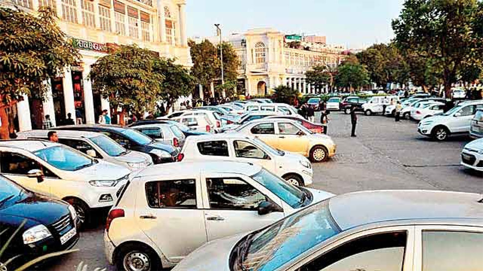 कनॉट प्लेस में पार्किंग की समस्या बढ़ी, बिक्री घटने से व्यापारियो में रोष कनॉट प्लेस में पार्किंग की समस्या बढ़ी, बिक्री घटने से व्यापारियो में रोष