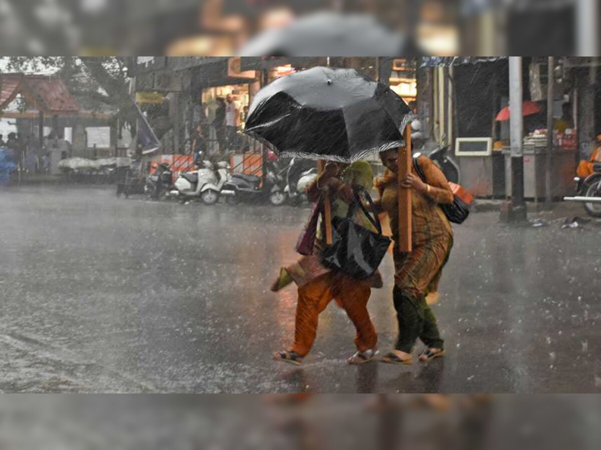 मौसम विभाग ने अगले 48 घंटों में प्रदेश के कई हिस्सों में भारी बारिश की संभावना जताई है. (फाइल फोटो)