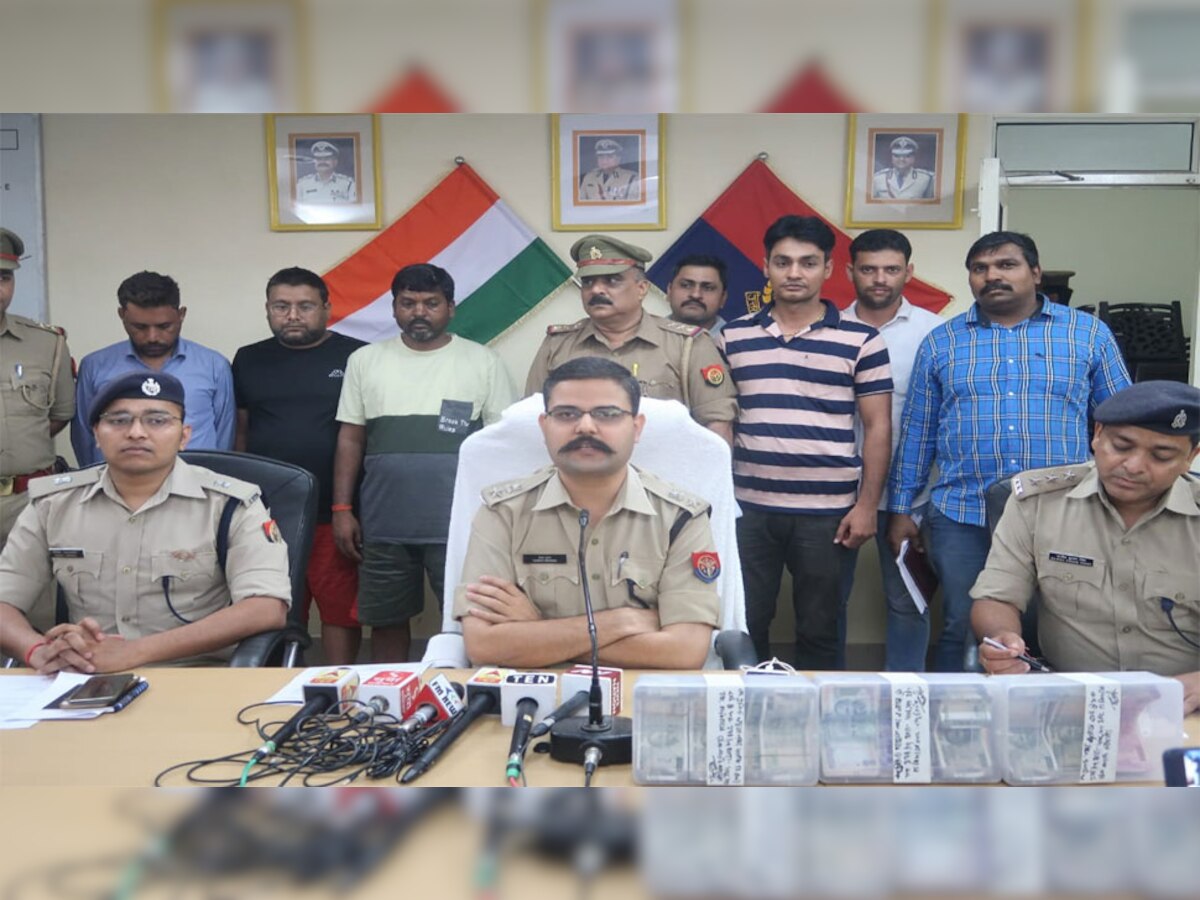 नोएडा: पुलिस ने बैटरी से भरा ट्रक चुराने वाले 3 बदमाशों को किया गिरफ्तार  