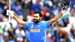 रोहित शर्मा का World Cup 2019 में लगातार तीसरा शतक, टॉप स्कोरर बने