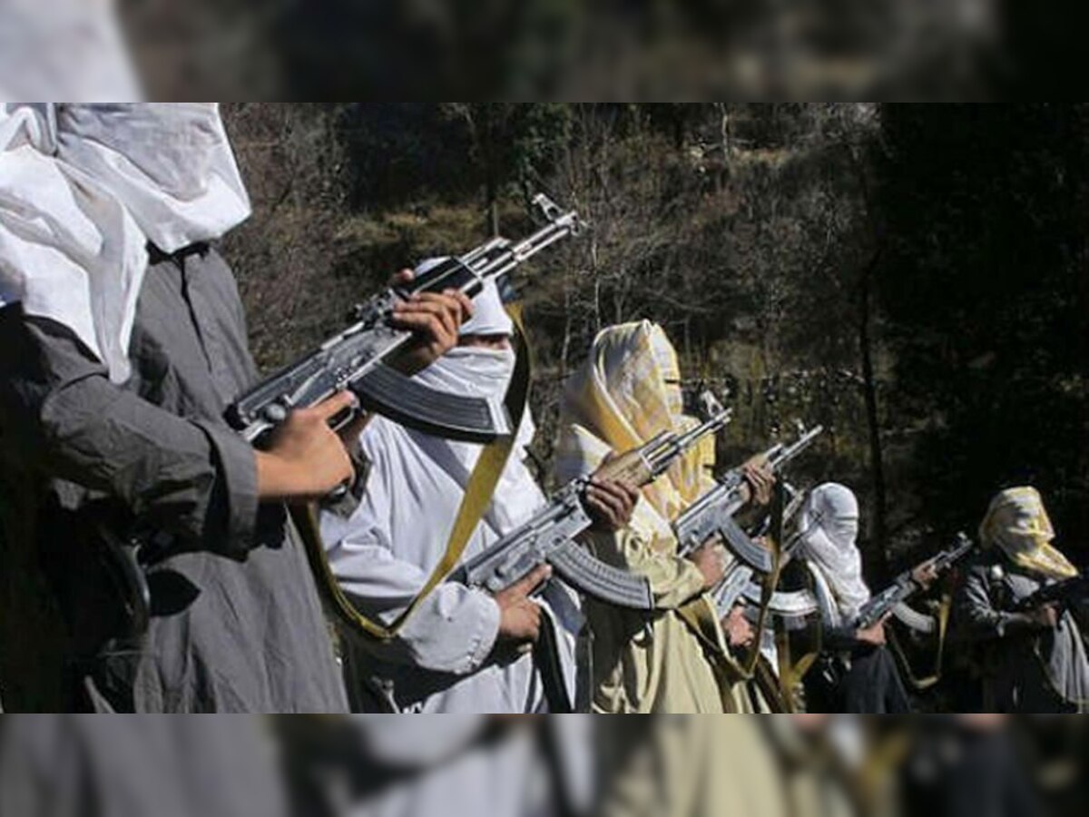 सूत्रों के मुताबिक़, पाकिस्‍तान 8 आतंकी संगठन को दोबारा खड़ा करने में जुटी हुई है. (फाइल फोटो)