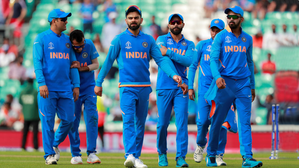 World Cup 2019: टीम इंडिया की हार पर क्या रहे सचिन, सहवाग जैसे दिग्गजों के रिएक्शन्स World Cup 2019: टीम इंडिया की हार पर क्या रहे सचिन, सहवाग जैसे दिग्गजों के रिएक्शन्स