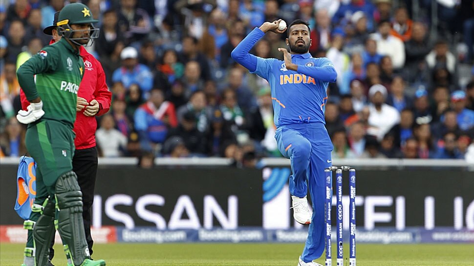World Cup 2019: भारत-पाक मैच में इस्तेमाल गेंद की हुई नीलामी, जानिए कितने लाख में बिकी