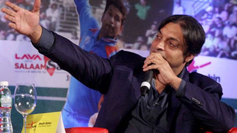 World Cup 2019: शोएब अख्तर ने बताया, अगर धोनी करते यह काम तो जीत जाती टीम इंडिया World Cup 2019: शोएब अख्तर ने बताया, अगर धोनी करते यह काम तो जीत जाती टीम इंडिया