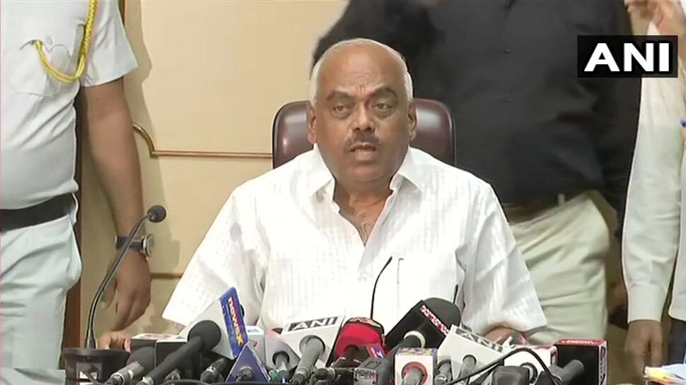 बागी विधायकों से मुलाकात के बाद कर्नाटक स्पीकर ने कहा - मैं कोई गलती नहीं करना चाहता
