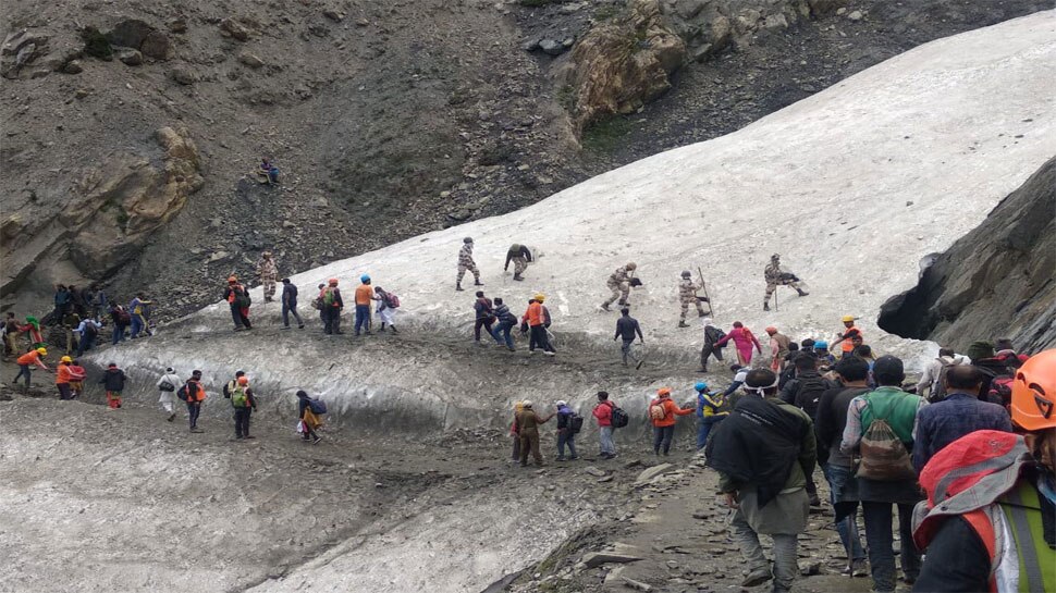 अमरनाथ यात्रा: पहले दस दिनों में टूटा रिकॉर्ड, 1.31 लाख श्रद्धालुओं ने किए बाबा बर्फानी के दर्शन