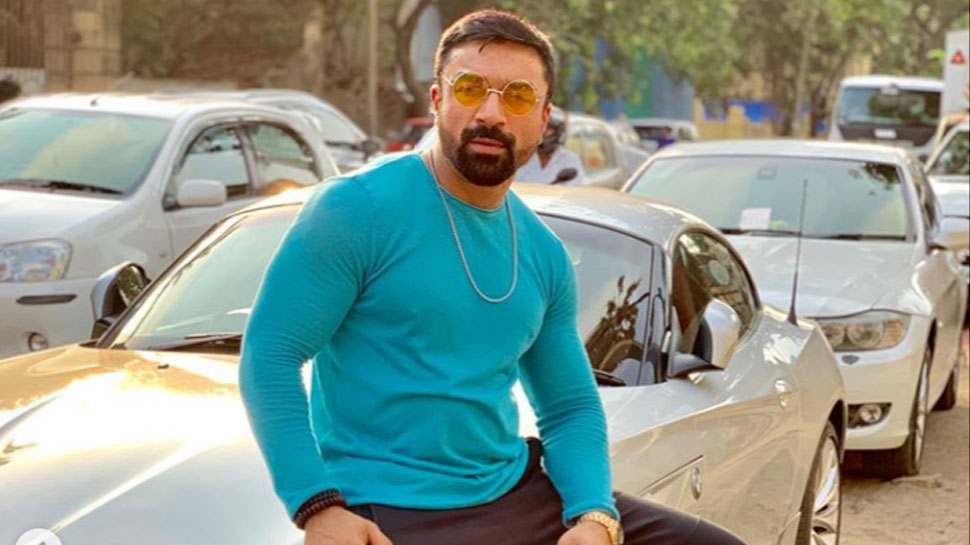 Ajaz Khan Has Been Sent To Police Custody Till Saturday एक टर एज ज ख न आज ह ए क र ट म प श अब एक द न क प ल स कस टड म Hindi News ब ल व ड