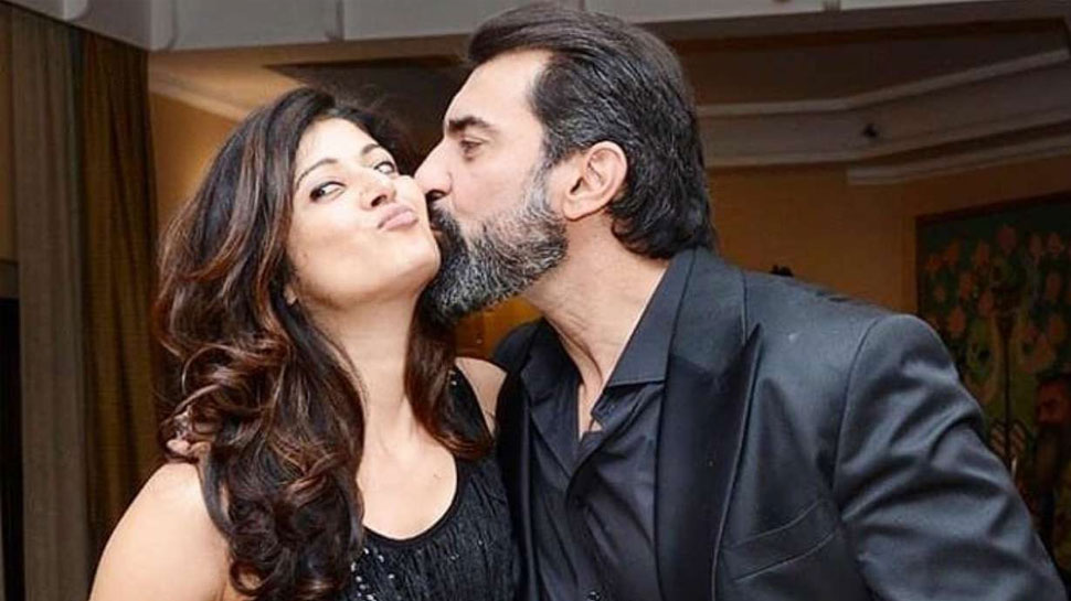 खूबसूरत है जोड़ी Pooja Batra With Nawab Shah