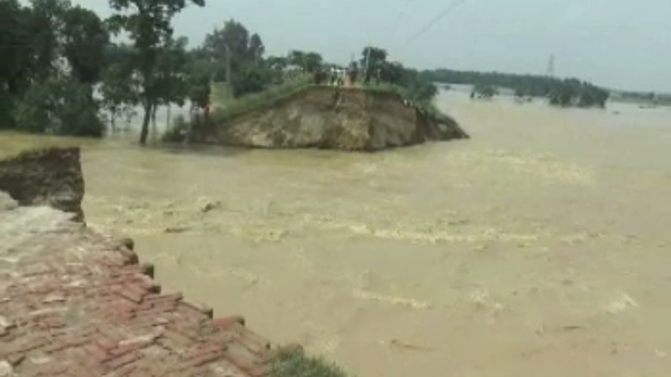 flood in darbhanga 4 जगह टूटा कमला बलान का पश्चिमी तटबंध, पीड़ितों ने