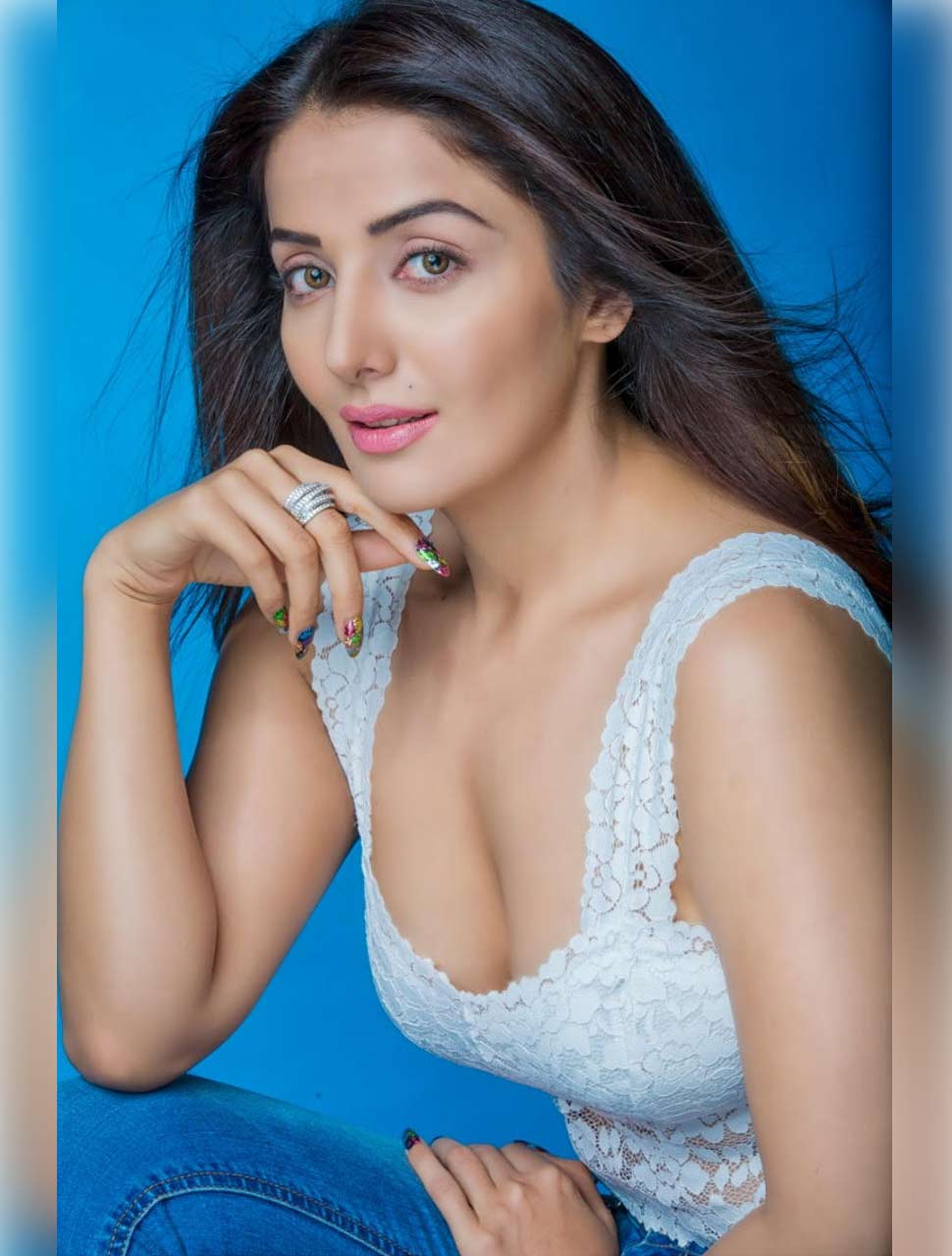 थिएटर में अभिनय Sonia Mann