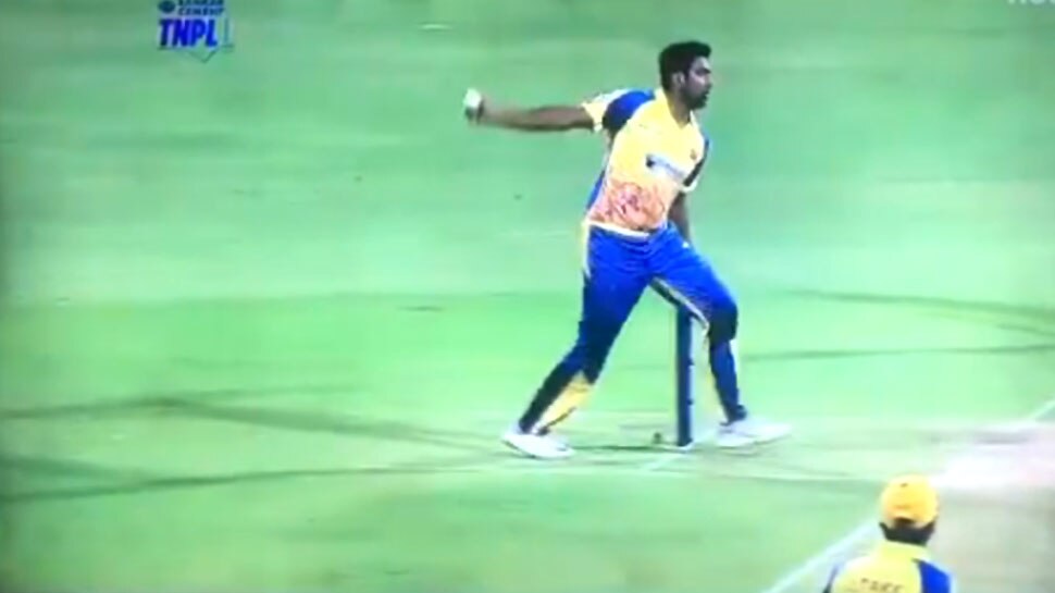 VIDEO: अश्विन का 'अजीब' बॉलिंग एक्शन, देखकर दंग रह गए क्रिकेट फैंस
