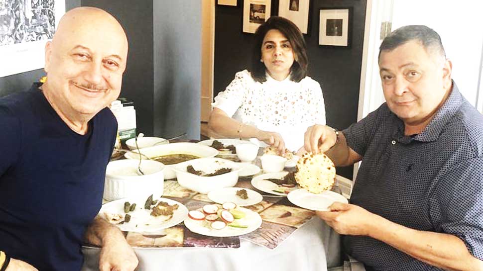 ऋषि कपूर और नीतू सिंह ने न्यूयॉर्क में अनुपम खेर के घर किया लंच, तस्वीरें हुईं वायरल