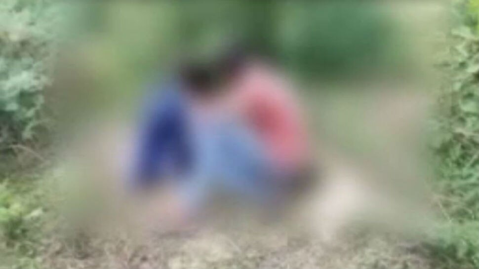 गया: प्रेमी युगल का मनचले युवकों ने बनाया वीडियो, वायरल न करने के एवज में मांगे पैसे