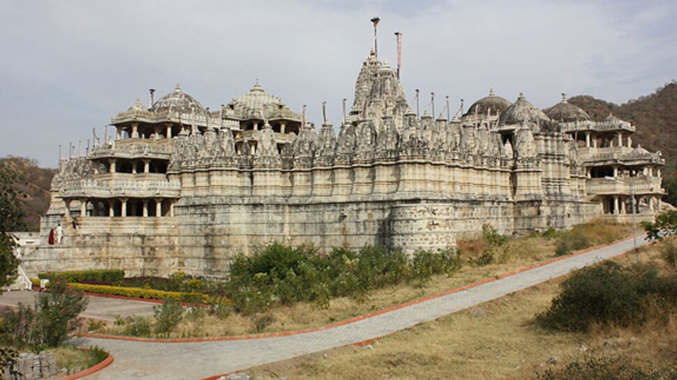 भरतपुर में भक्तों ने ही किया 'भगवान के घर' पर कब्जा, जानें पूरा मामला