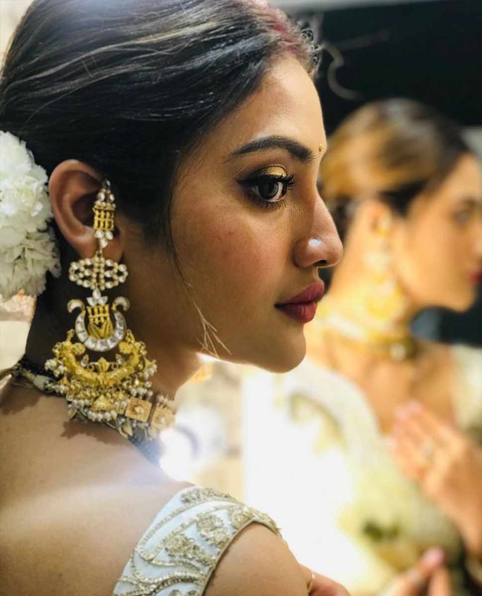 350369 वोट से जीत Nusrat Jahan