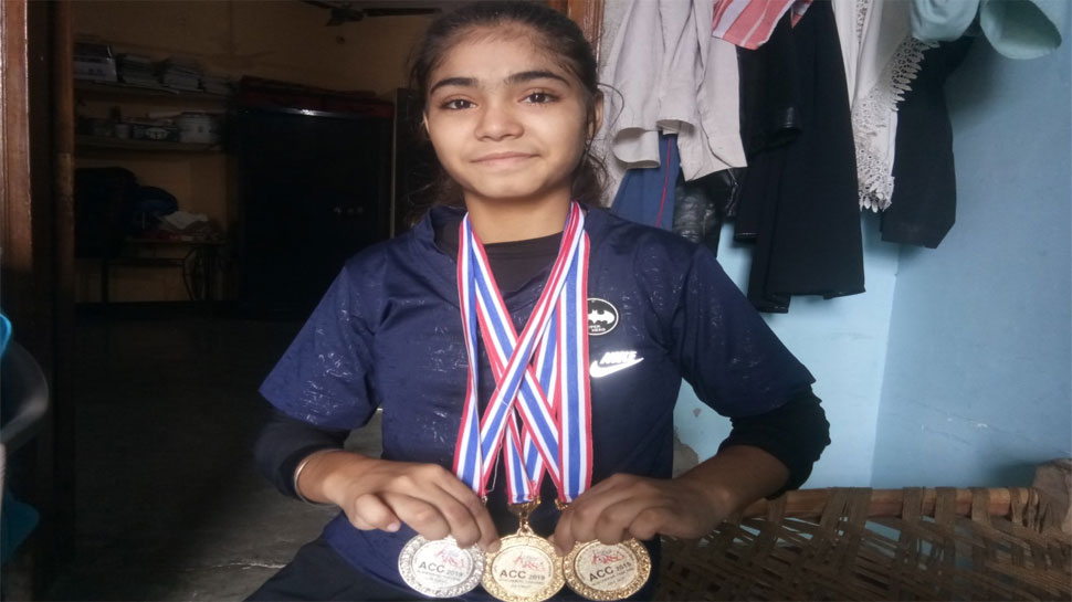 दिल्ली: गरीब घर की बेटी ने किया देश का नाम रोशन, थाईलैंड में जीते दो गोल्ड और एक सिल्वर