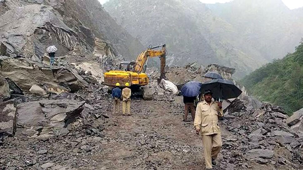 भूस्खलन से म्यांमार में भय का माहौल, 13 लोगों की मौत