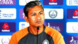 संजय बांगर का खुलासा- धोनी को विश्व कप के सेमीफाइनल में नंबर-7 पर क्यों भेजा गया