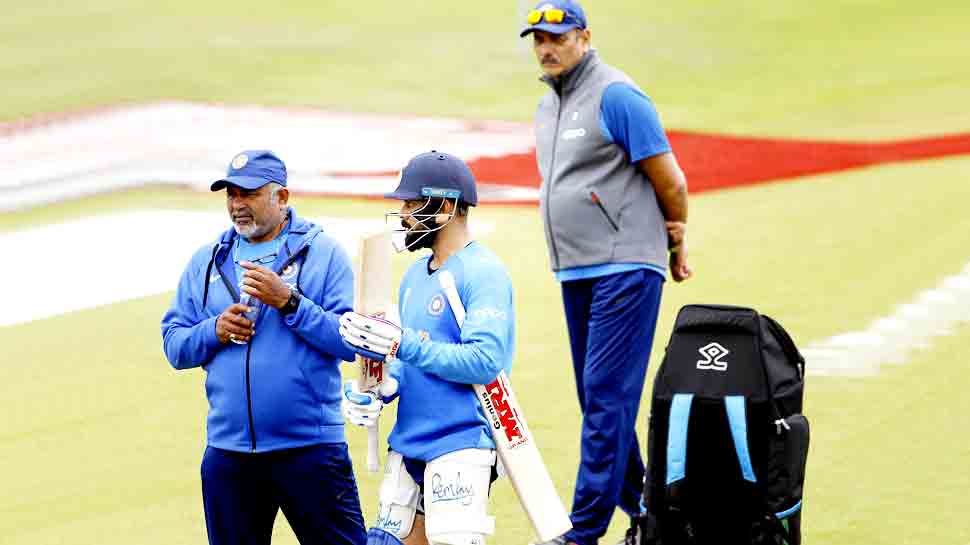 टीम इंडिया के कप्तान विराट कोहली प्रैक्टिस सेशन के दौरान. (फोटो: ANI) टीम इंडिया के कप्तान विराट कोहली प्रैक्टिस सेशन के दौरान. (फोटो: ANI)