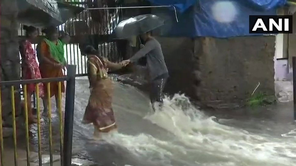 4.90 मीटर हाई टाइड की आशंका 4.90 m high tide expected