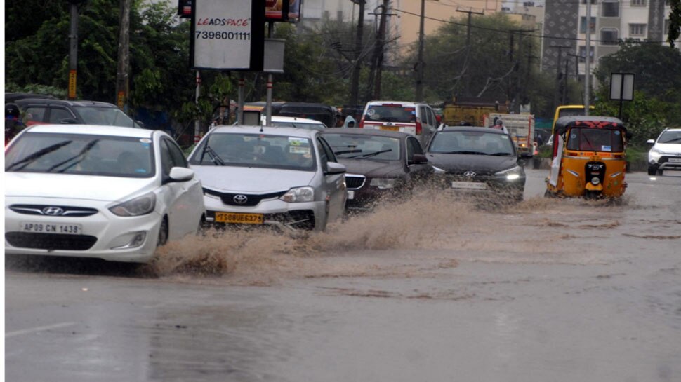 इन इलाकों में यातायात प्रभावित Traffic in these areas affected