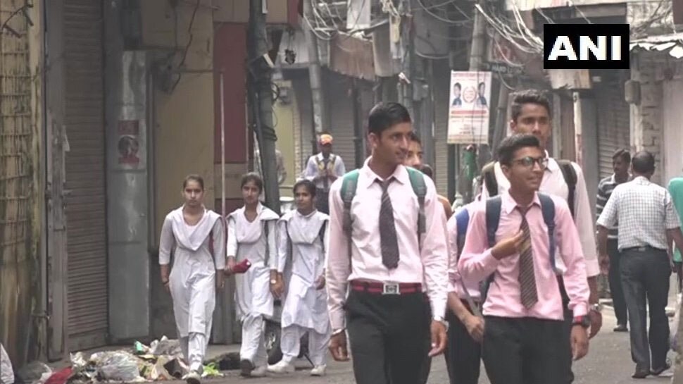 उधमपुर में खुले स्कूल school opened in udhampur jammu