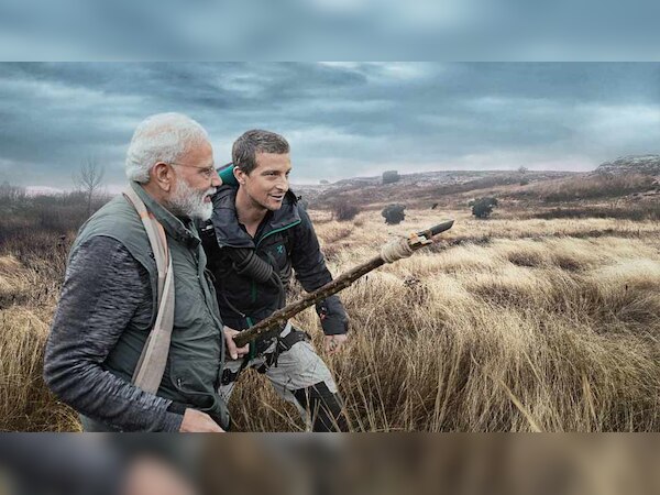 पीएम मोदी ने भाला तो हाथ में लिया लेकिन फिर ऐसी बात कही कि सब चौंक गए, फोटो साभार: Twitter@IANS