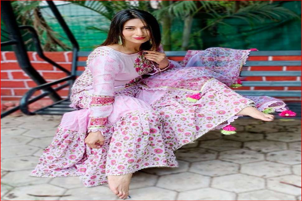 दिव्यांका और शरद ने 8 साल तक एक-दूसरे को डेट किया Divyanka Tripathi's fan got inked