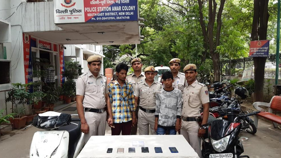 पुलिस को आशंका है कि इन आरोपियों के साथ अन्य भी शामिल हो सकते हैं. पुलिस को आशंका है कि इन आरोपियों के साथ अन्य भी शामिल हो सकते हैं.