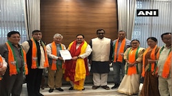 सिक्किम में BJP को बड़ी सफलता, SDF के 10 विधायक भाजपा में हुए शामिल