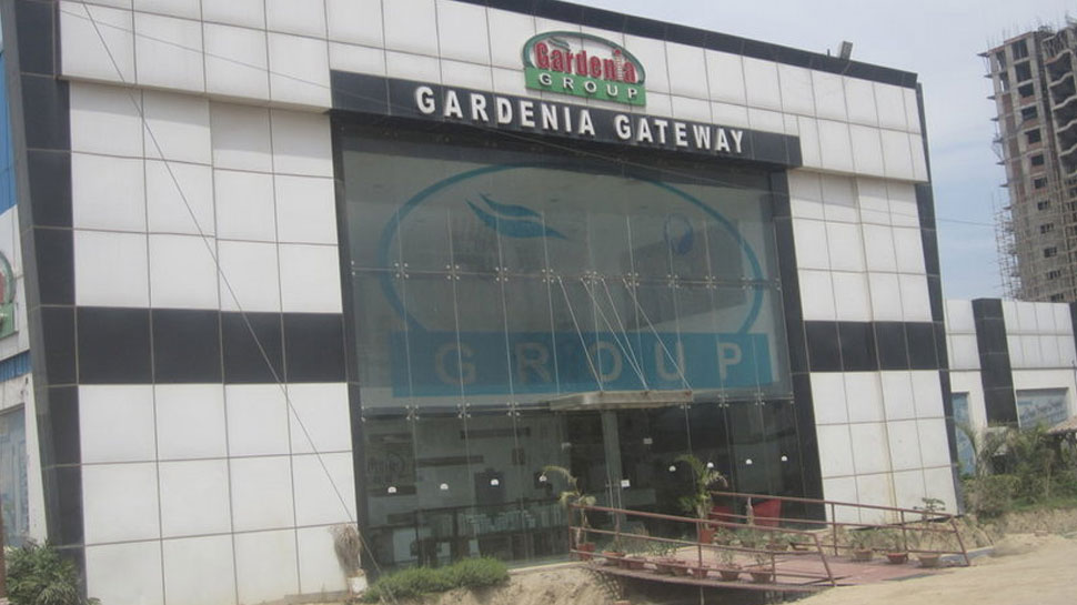 घोटाला बिल्डर का तो सजा होम बायर्स को क्यों? बैंक ने फ्लैट खरीदारों को घर खाली करने का नोटिस भेजा घोटाला बिल्डर का तो सजा होम बायर्स को क्यों? बैंक ने फ्लैट खरीदारों को घर खाली करने का नोटिस भेजा