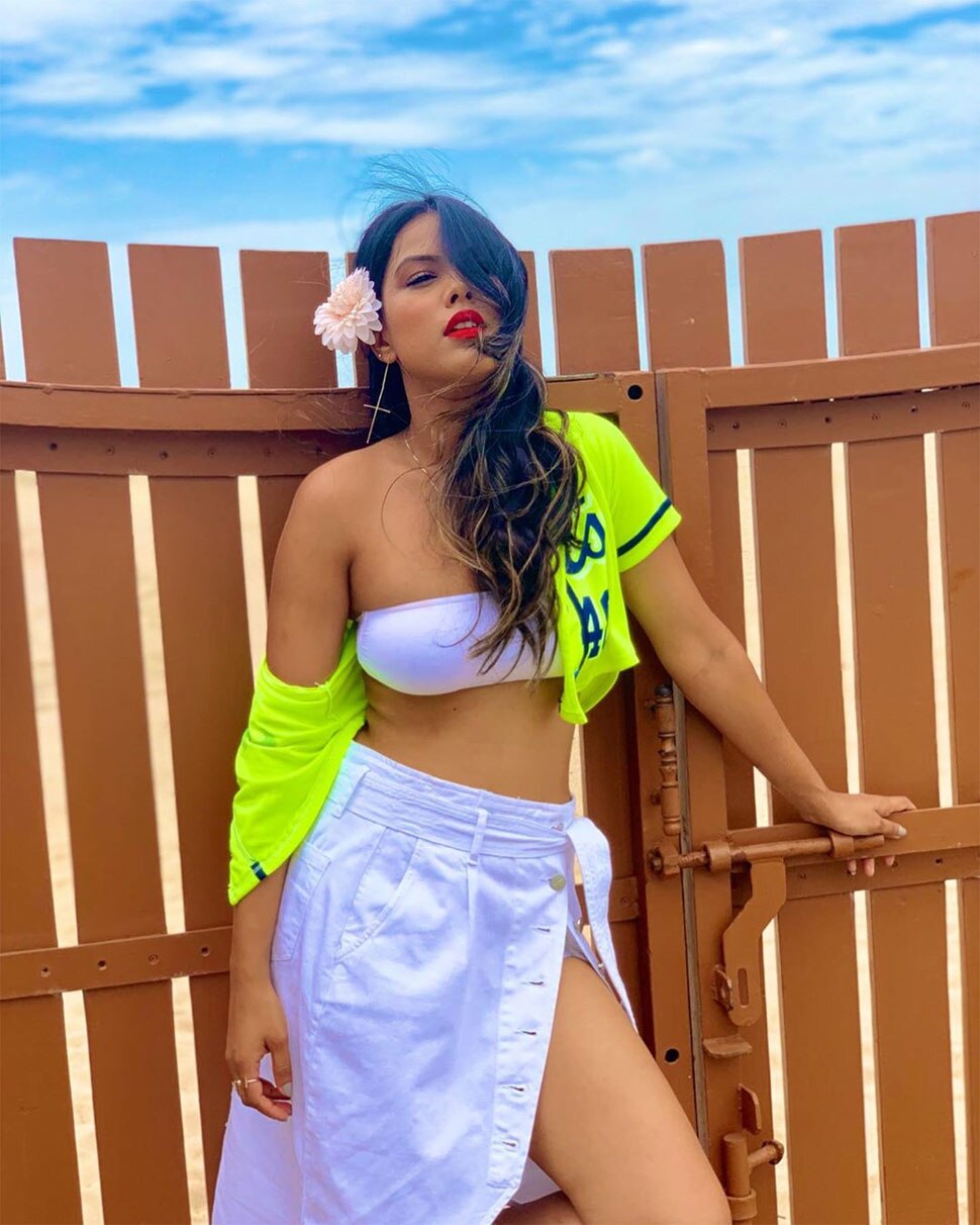 2010 में की थी करियर की शुरुआत Nia Sharma