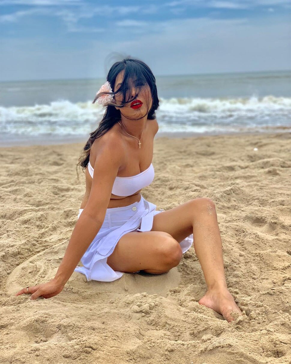 परिवार में सबसे छोटी बेटी Nia Sharma