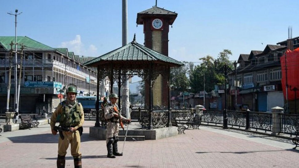 भारत के 73वें स्वतंत्रता दिवस पर लाल चौक पर 35 युवा फहराएंगे तिरंगा, अयोध्या से जत्था रवाना