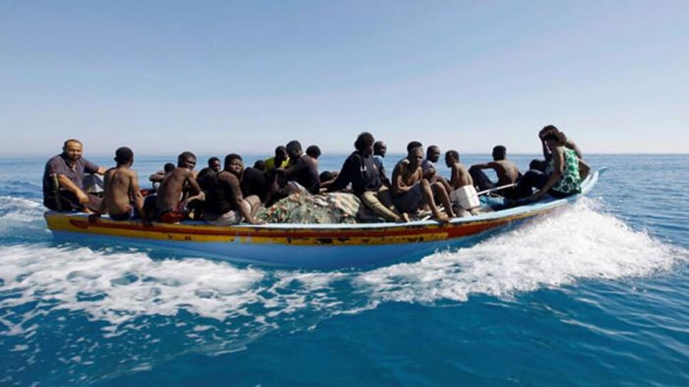 पश्चिमी लीबिया के हालात खराब, तट से बचाए गए 100 प्रवासी 