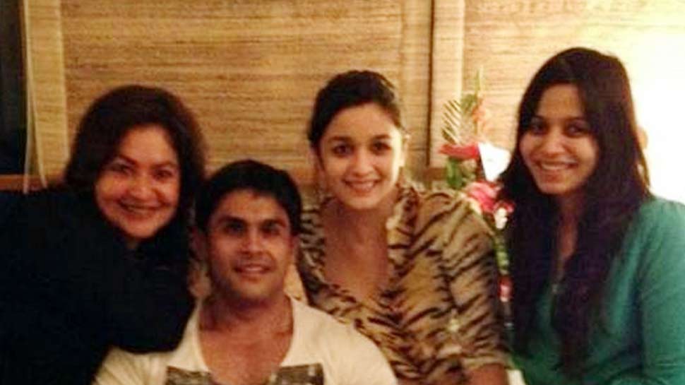 आलिया भट्ट अपनी बहन शाहीन और हॉफ ब्रदर-सिस्टर के साथ Half Siblings Of Bollywood raksha bandhan Sepcial