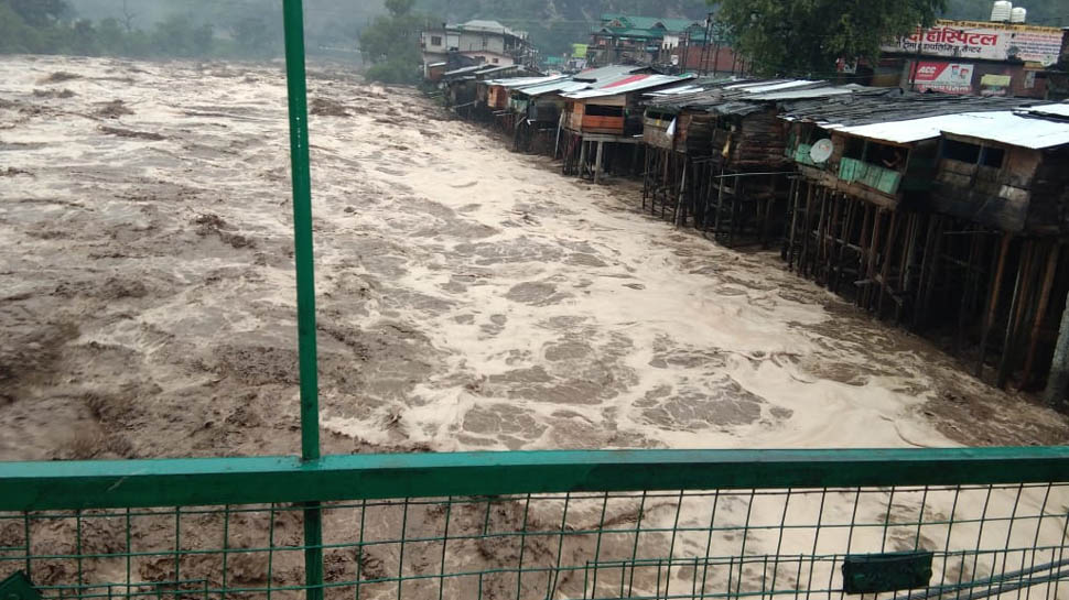 उत्‍तराखंड-हिमाचल में भारी बारिश, 11 मौत, कई लापता, दिल्‍ली की बढ़ेगी मुसीबत