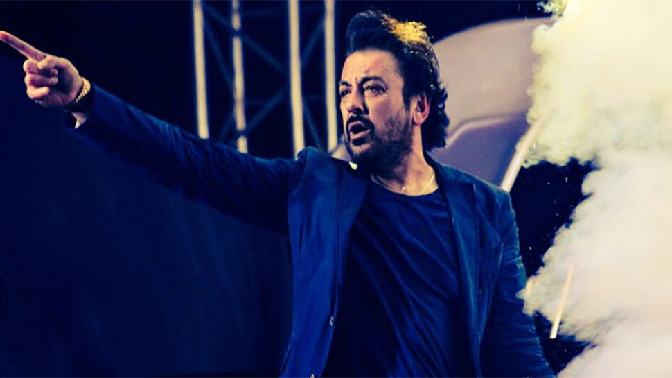 सामी कई सारे म्यूजिकल इंस्ट्रमेंट बजाने के लिए भी जाने जाते हैं.फाइल फोटो सामी कई सारे म्यूजिकल इंस्ट्रमेंट बजाने के लिए भी जाने जाते हैं.फाइल फोटो