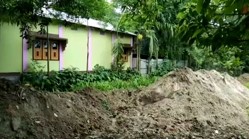 ग्रामीणों की सरपंच के बेटे ने की पिटाई Sarpanch's son beat the villagers