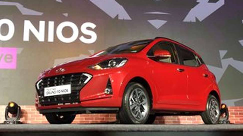 पेट्रोल वेरिएंट की शुरुआती कीमत 4,99,990 रुपये hyundai lauched grand i10 nios in india