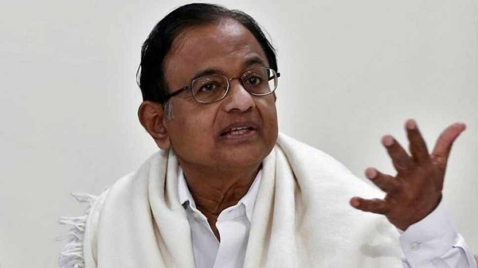 चिदंबरम के वकीलों की सुप्रीम कोर्ट से अपील, 'हमें गिरफ्तारी का डर है, हमारी याचिका सुन लीजिए'