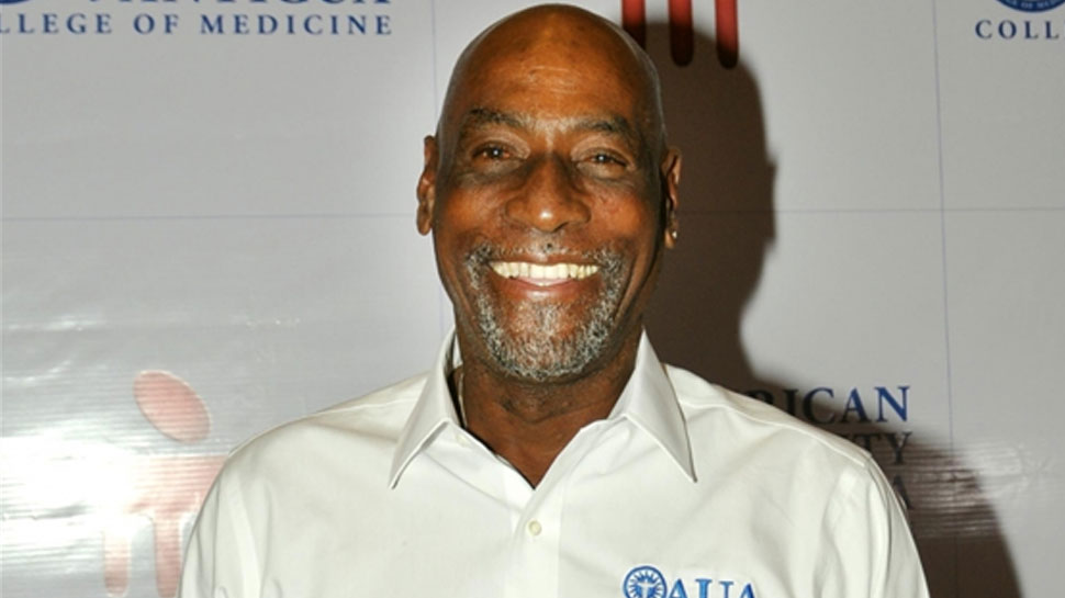 विवियन रिचर्ड्स ने 1974 से 1991 के बीच 121 टेस्ट और 187 वनडे मैच खेले. (फाइल फोटो) विवियन रिचर्ड्स ने 1974 से 1991 के बीच 121 टेस्ट और 187 वनडे मैच खेले. (फाइल फोटो)