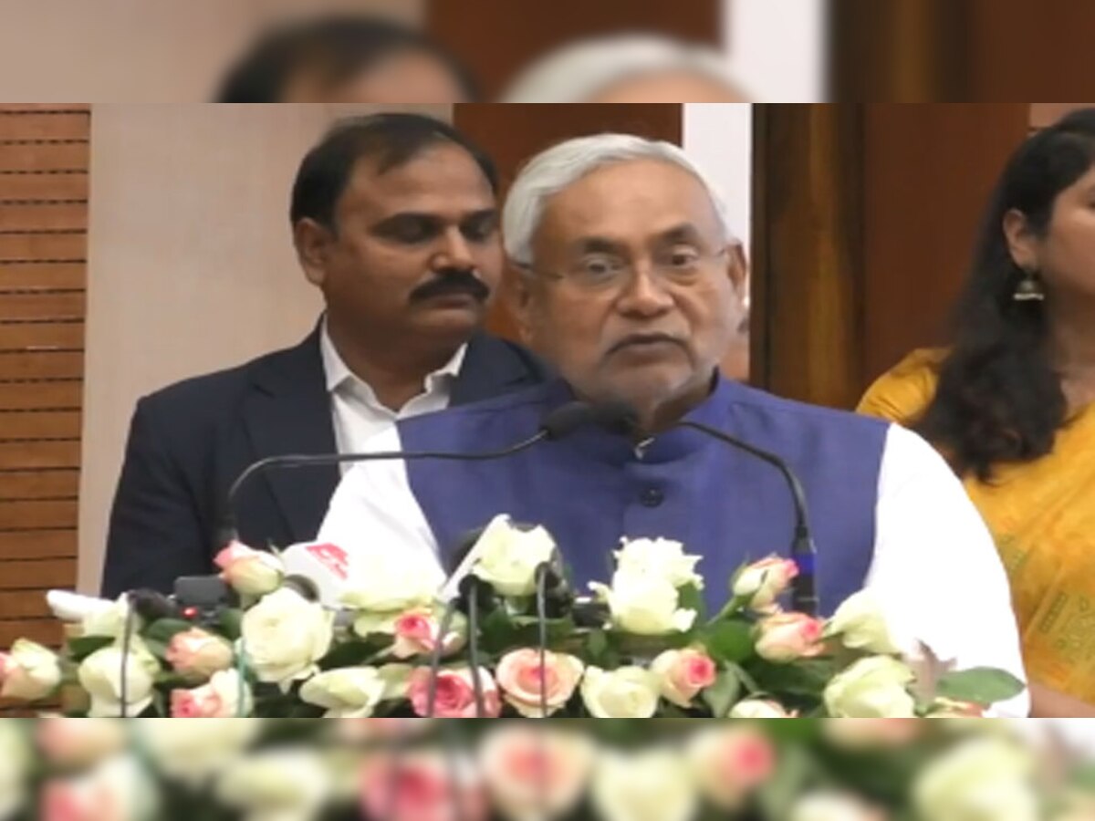 नीतीश कुमार ने पर्याप्त ऋण उपलब्ध न कराने को लेकर नाराजगी जाहिर की. (फाइल फोटो)