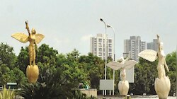 ग्रेटर नोएडा प्राधिकरण की बैठक में विकास को बढ़ावा देने पर हुई चर्चा