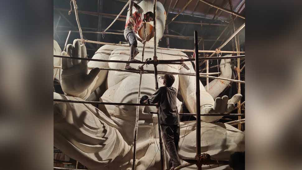 गणेशोत्सव के शुरू होने से पहले मूर्ति पूरी तरह तैयार हो जाएगी The idol will be fully ready before the commencement of Ganesh utsav