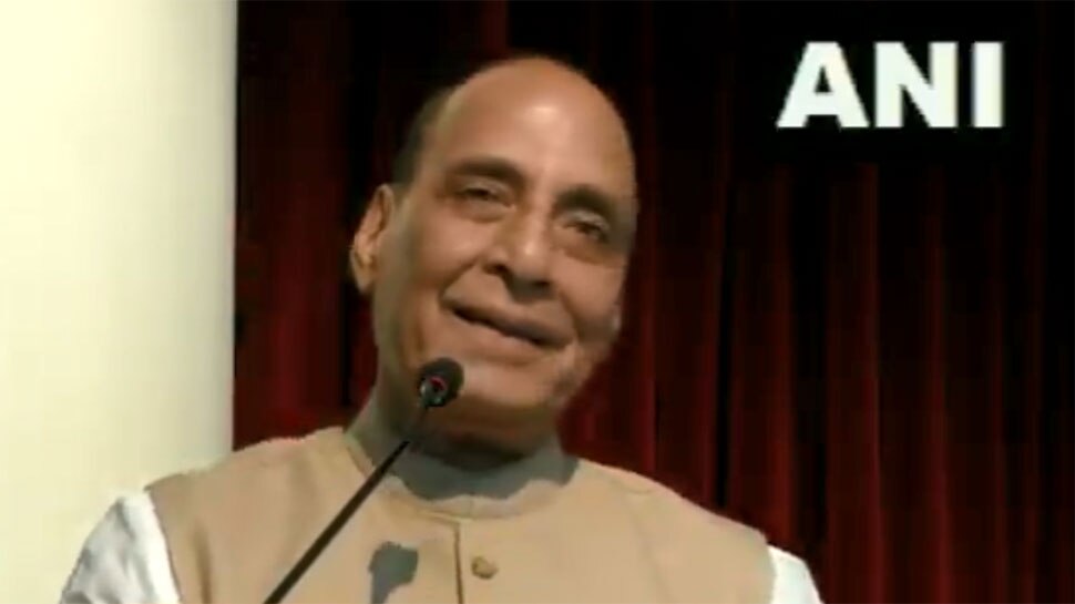 VIDEO: BJP कार्यकर्ताओं से बोले राजनाथ सिंह- रक्षा मंत्री हूं इसलिए हथियारों की याद ज्यादा आने लगी है