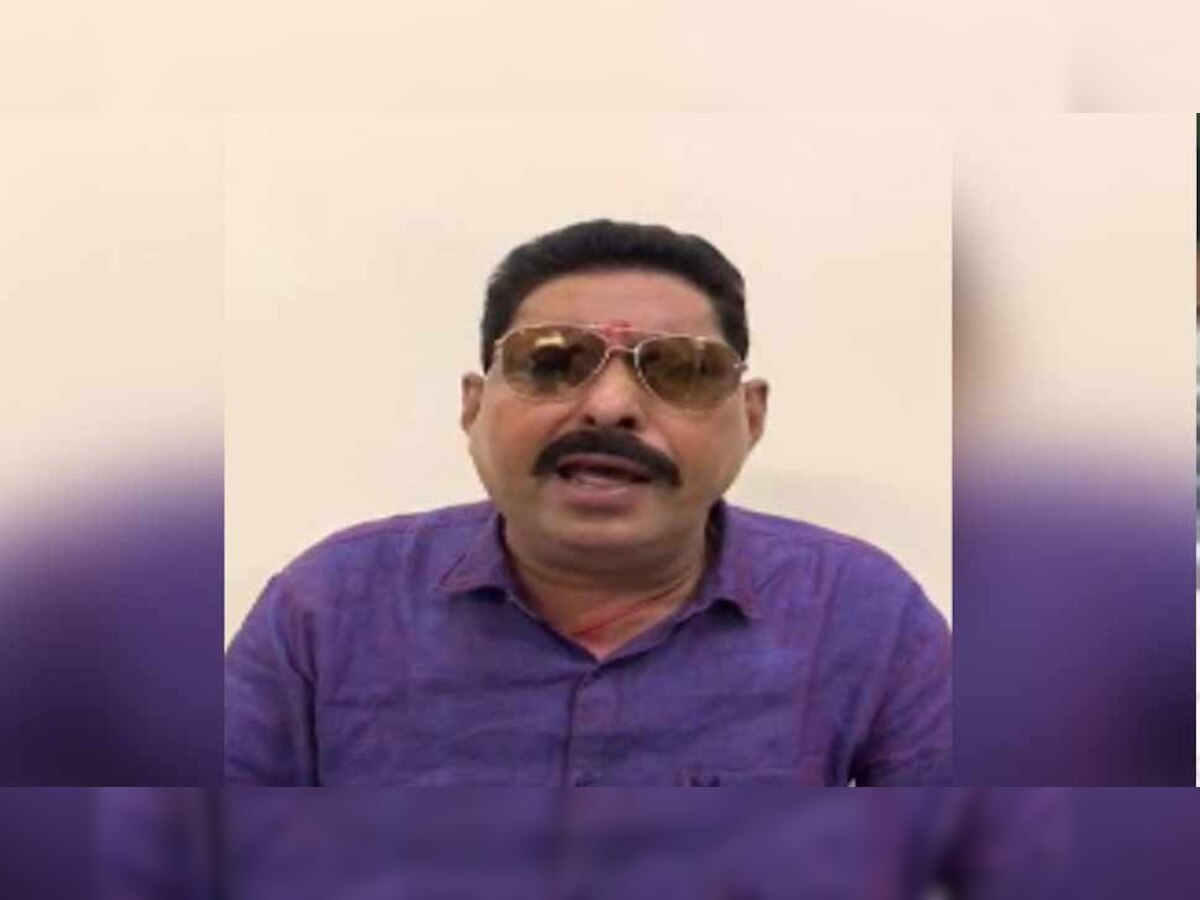 पटना पुलिस की नजर लल्लू मुखिया पर है जो कि अभी फरार है.