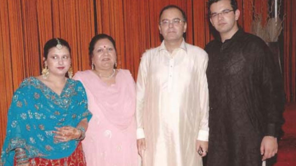 दिल्ली में हुआ था जन्म Was born in delhi