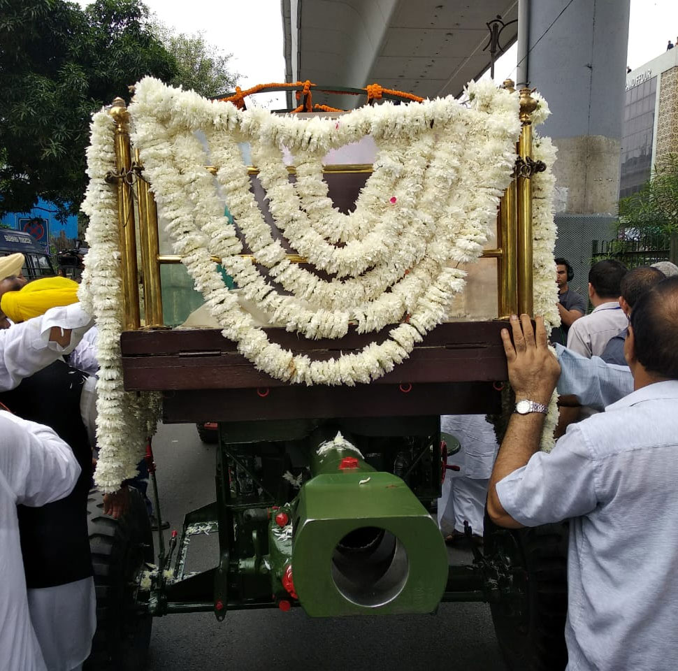 अंतिम दर्शन के लिए बीजेपी मुख्यालय पहुंचेगा जेटली का पार्थिव देह Jaitley's body will reach BJP headquarters for final visit