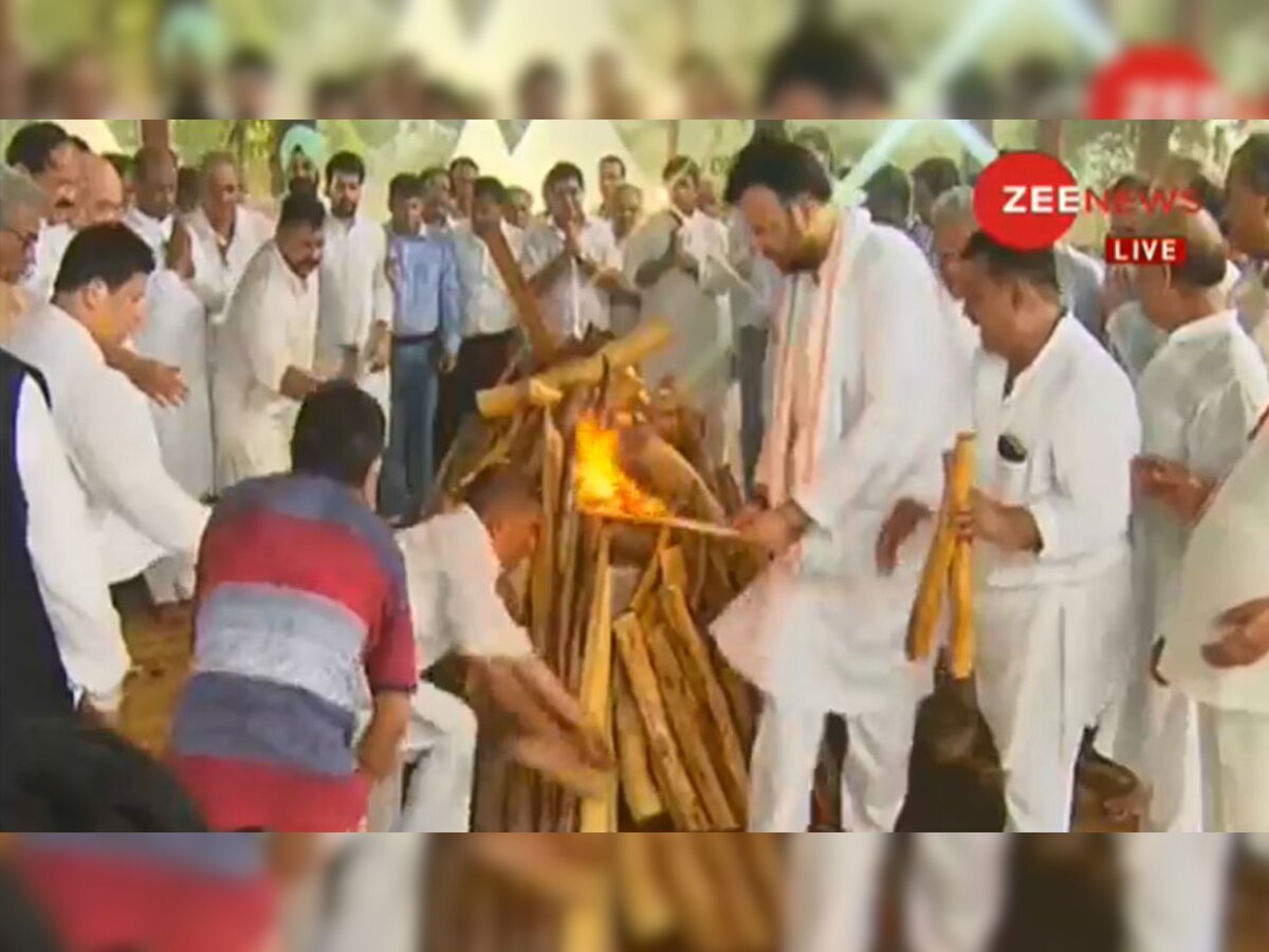 पंचतत्व में विलीन हुए अरुण जेटली, बेटे रोहन ने दी मुखाग्नि